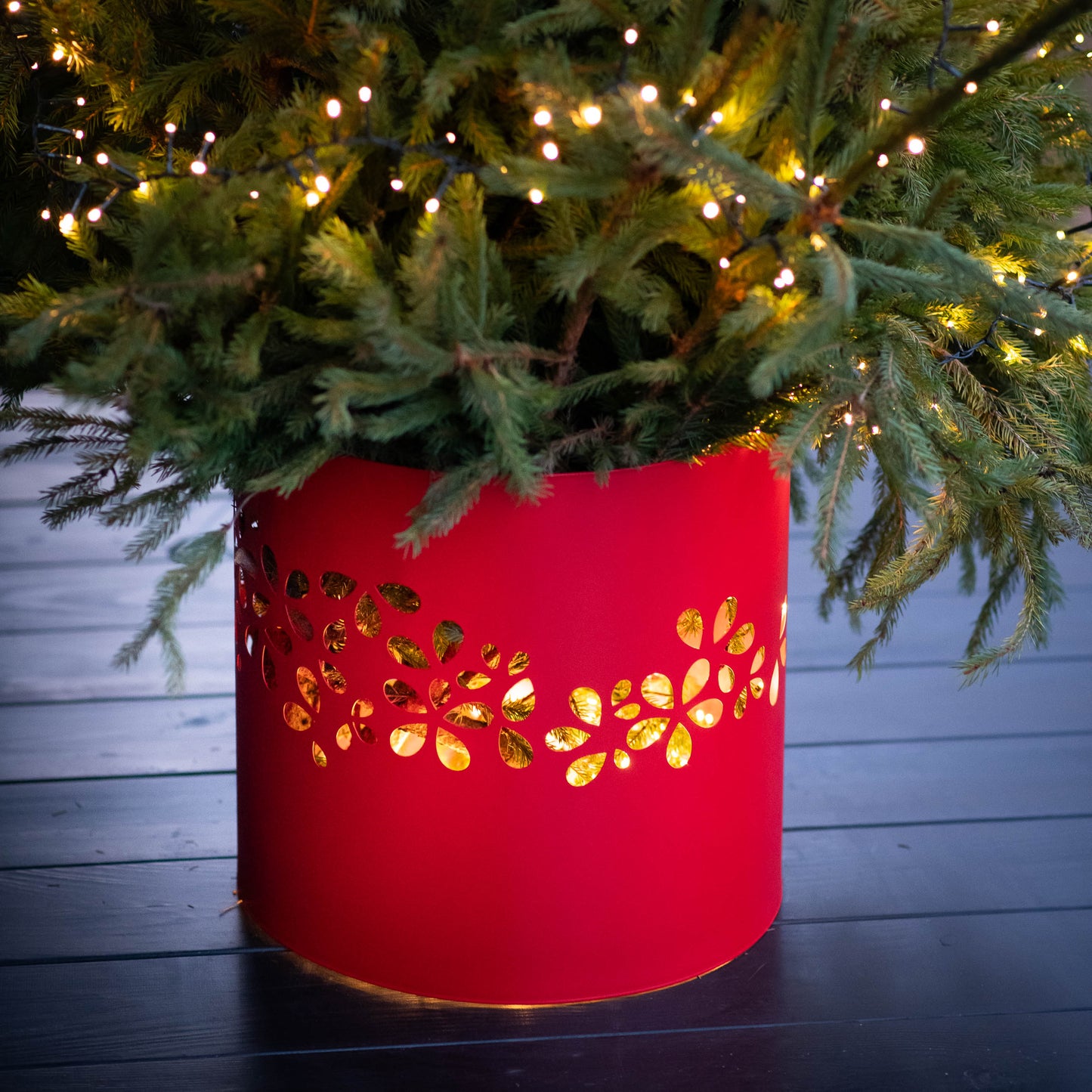 Metal Planter Cover – Garland Motif, Garden
