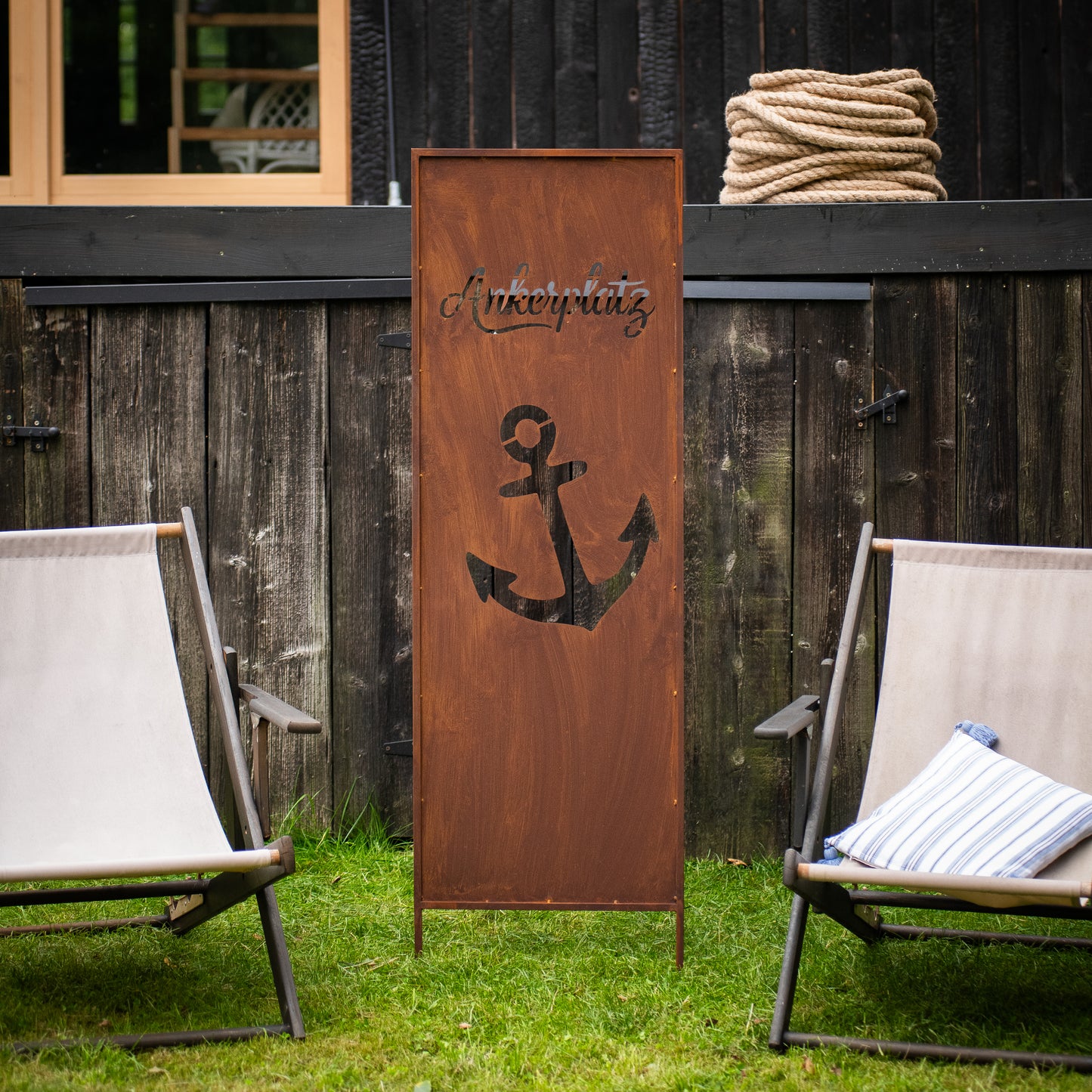 Rustic Metal Garden Screen – Corten Effect Steel Privacy Panel with Anchor