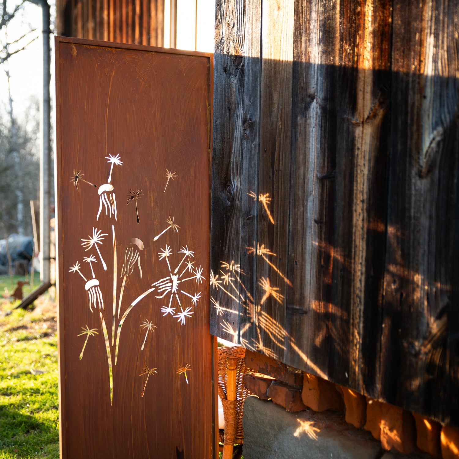 Decorative privacy panels for garden