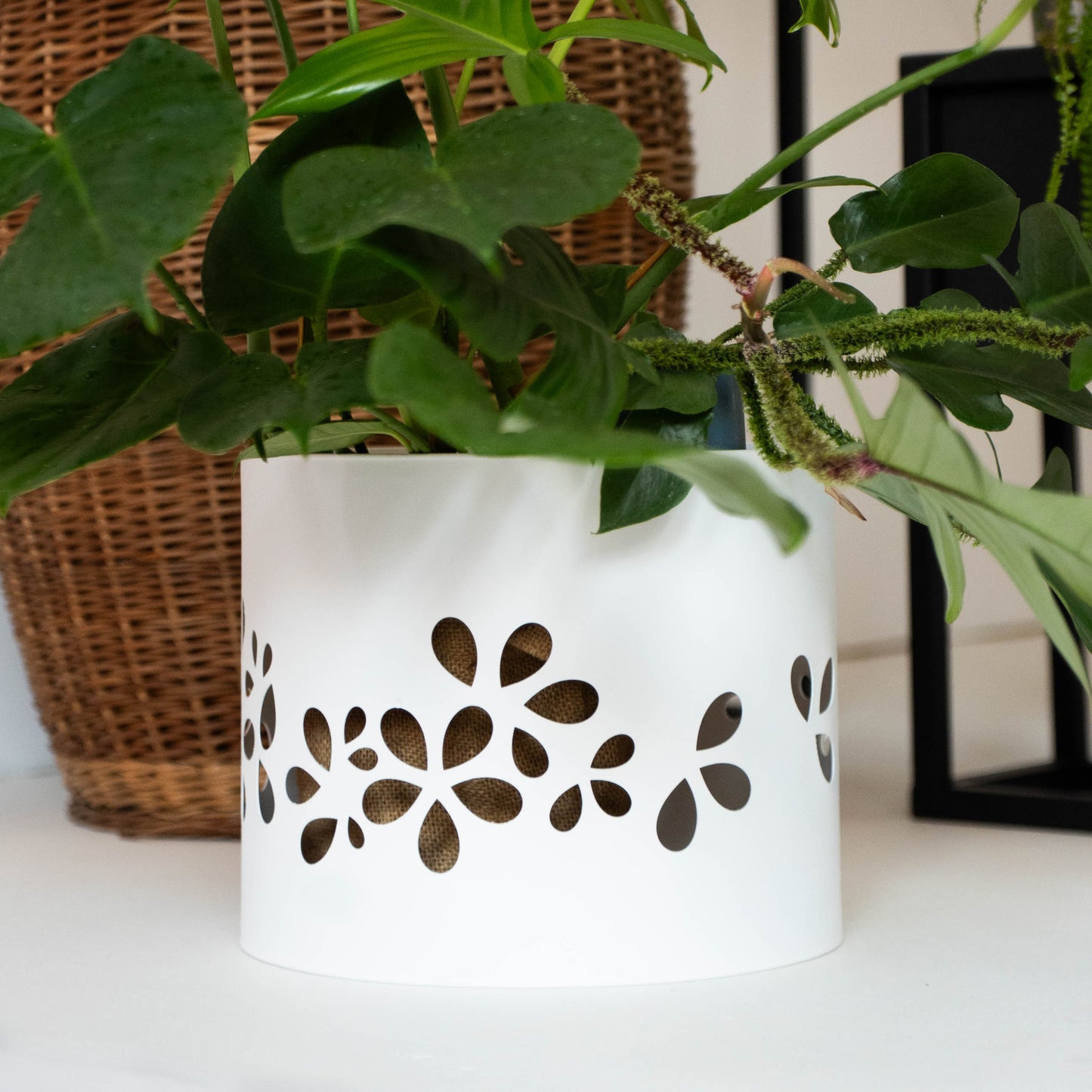 Metal Planter Cover – Garland Motif, Garden