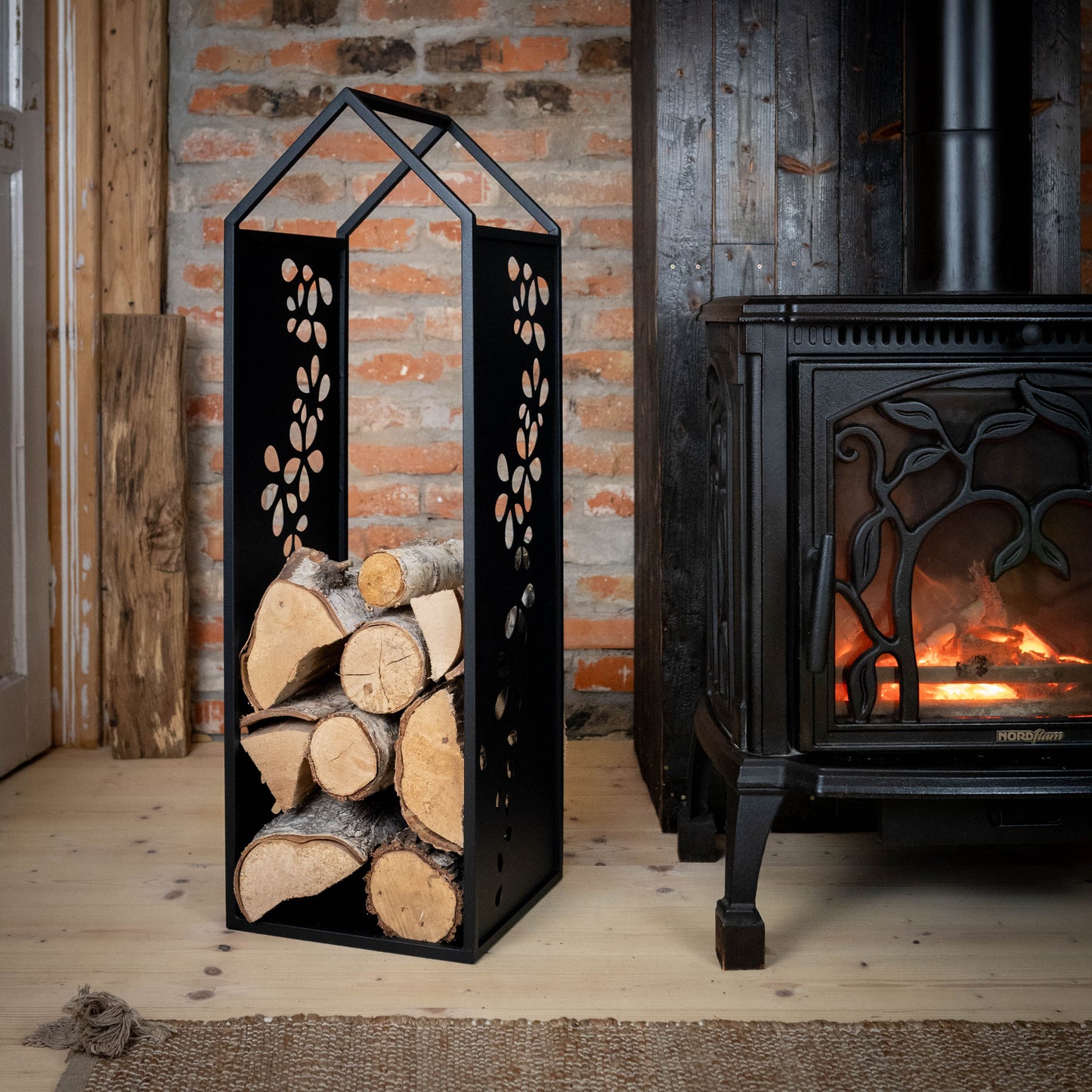 Black Metal Firewood Rack with Handle, Freestanding Log Holder GARLAND