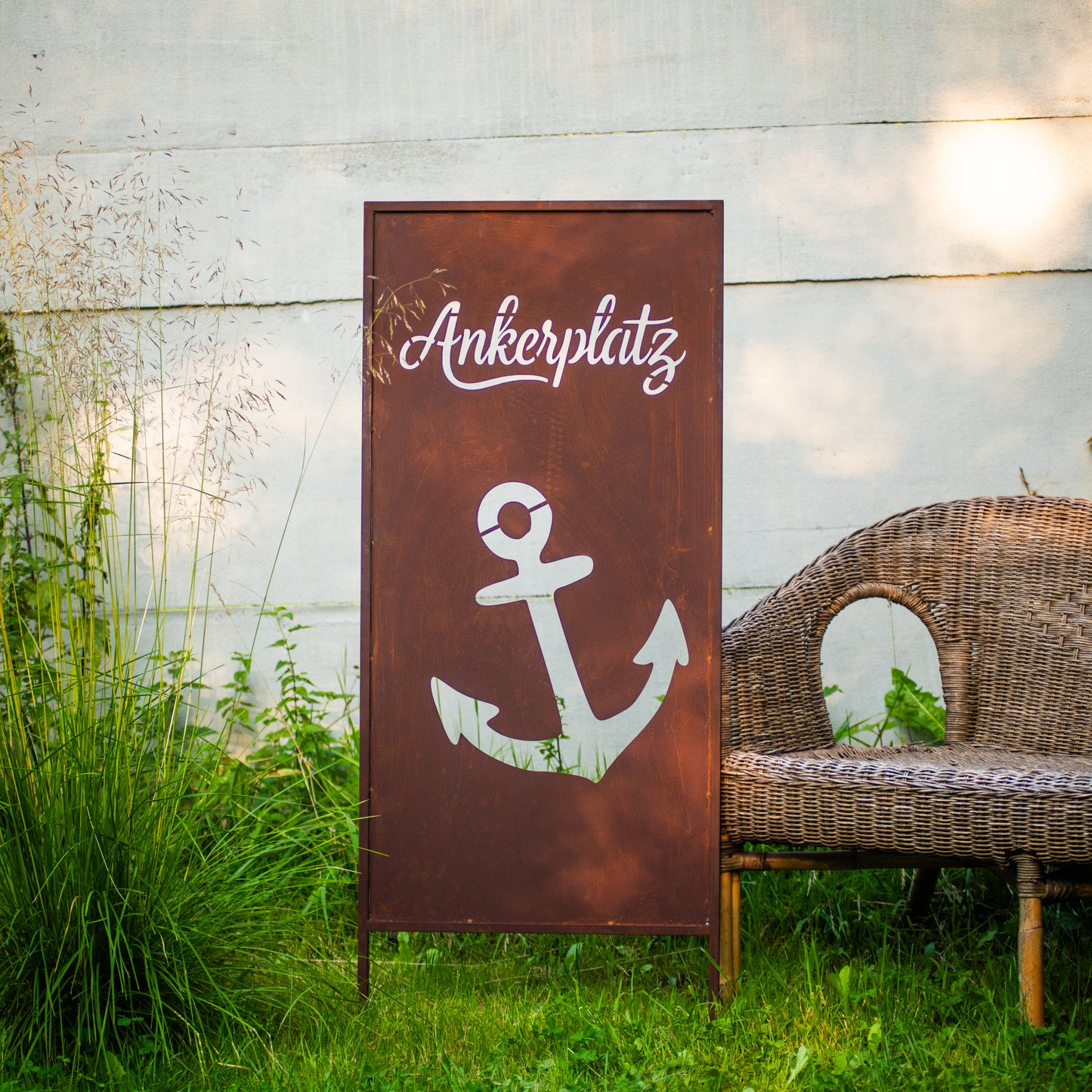 Rustic Metal Garden Screen – Corten Effect Steel Privacy Panel with Anchor