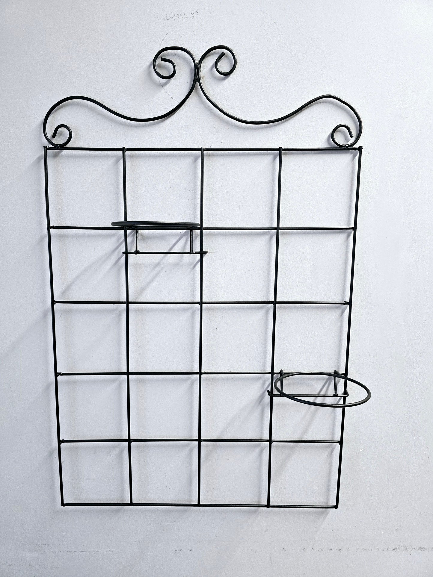 Black Steel Wall Grid Plant Holder, Vertical Garden Trellis with Pot Holders