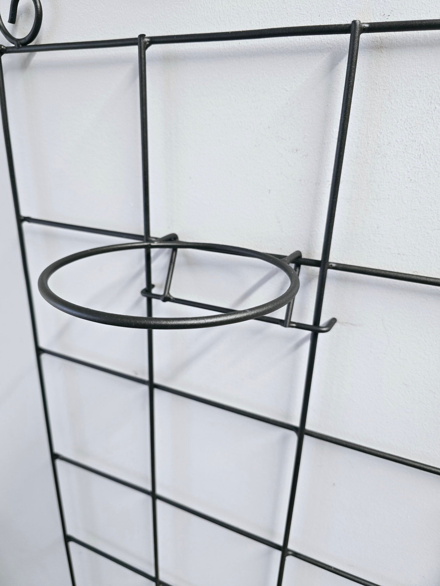 Black Steel Wall Grid Plant Holder, Vertical Garden Trellis with Pot Holders