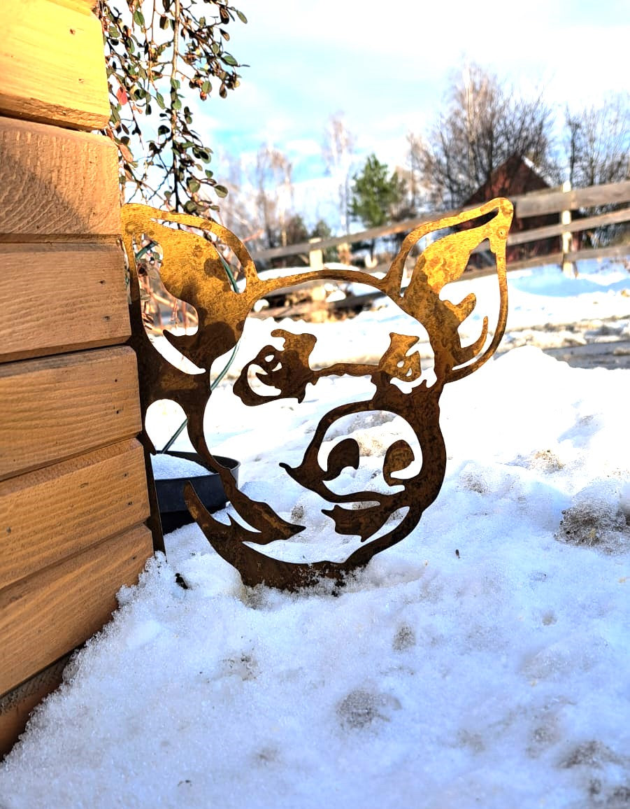 Rustic Metal Pig Garden Stake – Weathered Rust Farmhouse Decor