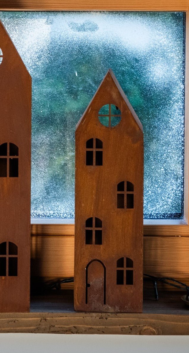 Rustic Metal Lantern House – Corten Effect, LED Candle Holder