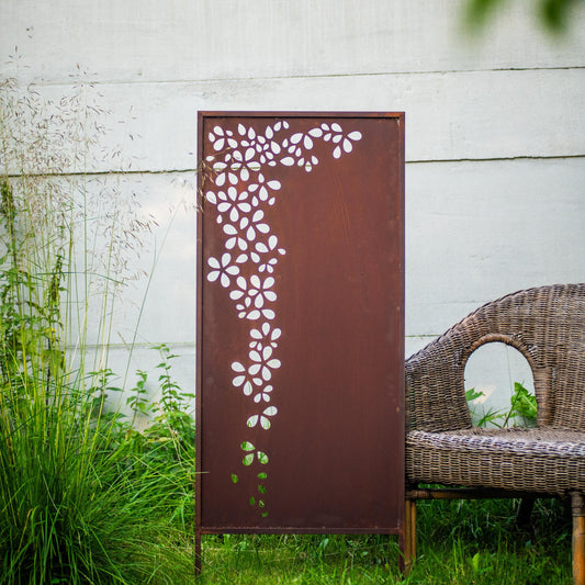 Rustic Metal Garden Screen – Effect Corten Steel Privacy Panel with Flower Garland Cutouts