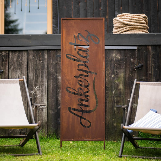 Rustic Metal Garden Screen – Corten Effect Steel Privacy Panel "Ankerplatz"